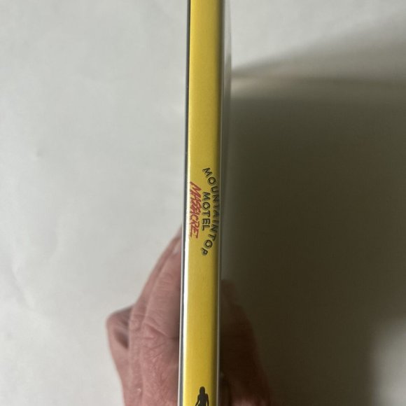 Vinegar Syndrome Mountaintop Motel Massacre Blu-ray-DVD-80s-xtra-widescreen-NEW - Picture 3 of 3